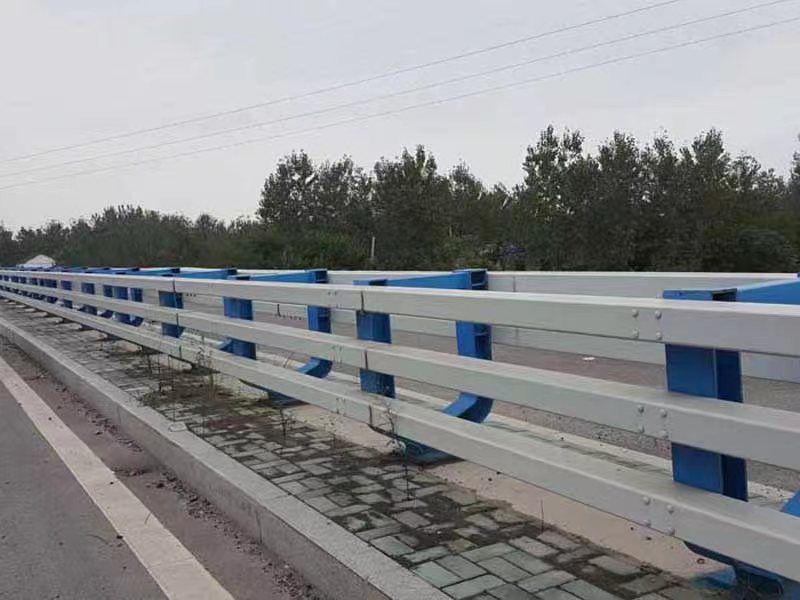 集寧橋梁防撞護(hù)欄